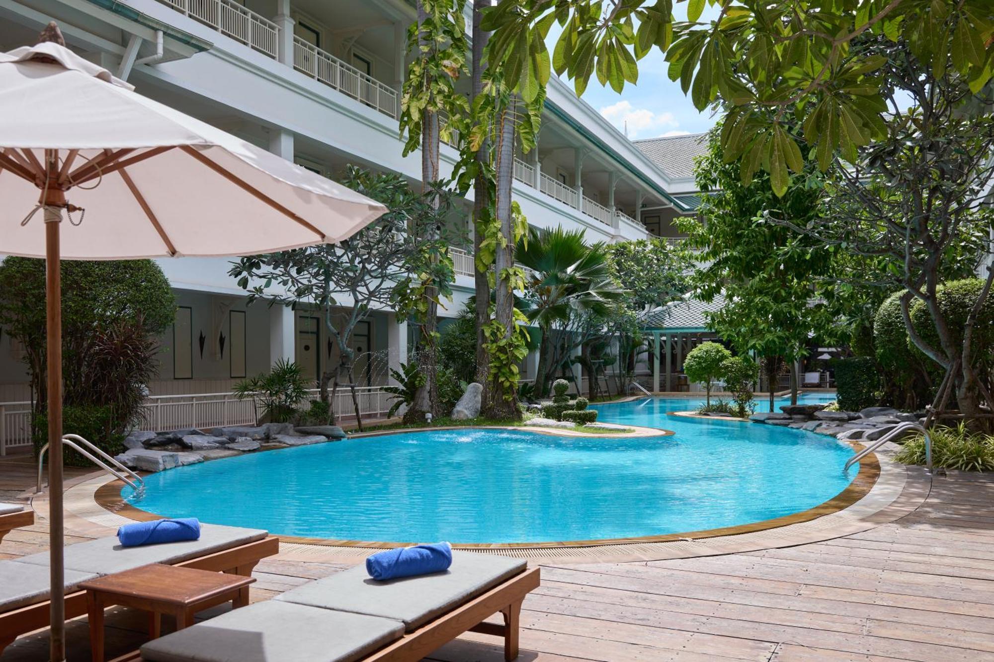 บัดดี้โอเรียนทอลริเวอร์ไซด์ โรงแรม 4*